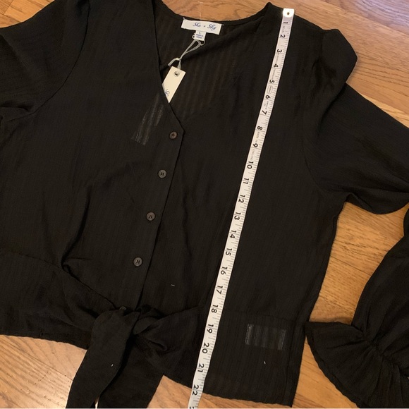 NWT Button up tie front blouse in black size L - Picture 7 of 8